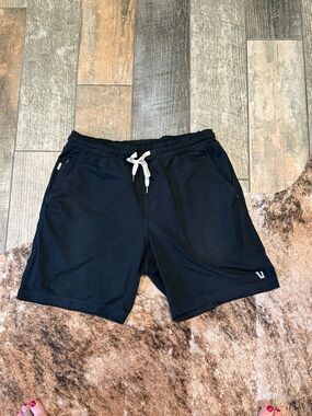 Vuori Black Performance Shorts | Men’s Medium | Athletic / Training | EUC